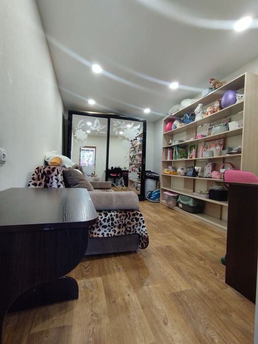 Продаж гарної частини будинку в комфортному р-ні Сєдова. Новинка!