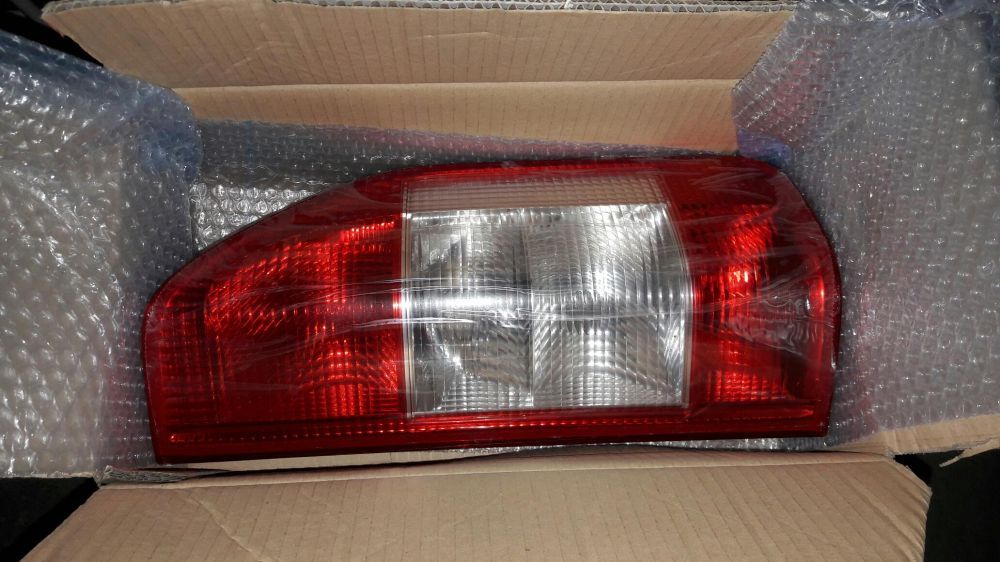 Farol trás direito Mercedes sprinter