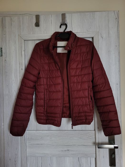 Bordowa kurtka Pull&Bear rozmiar S