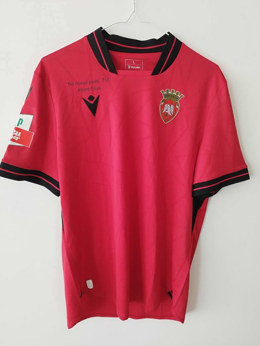 Camisolas Clubes de Futebol: Benfica - Sporting - Penafiel - Olympiacos