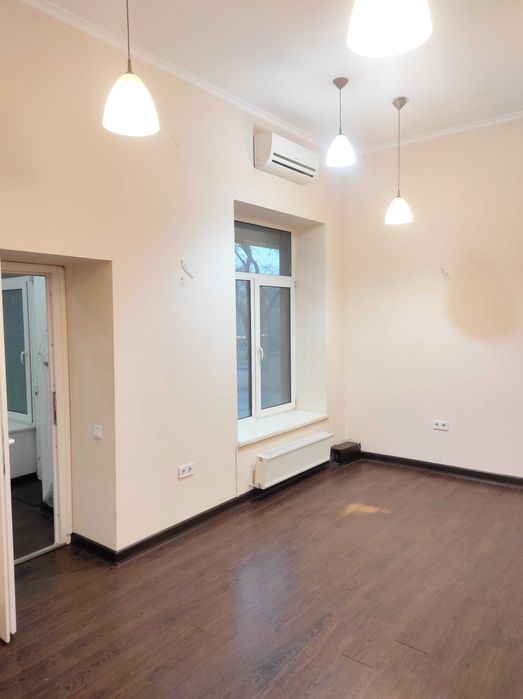 Сдам фасадное помещение 43 м2 в ЖК Мерседес. Центр. Парк Шевченко