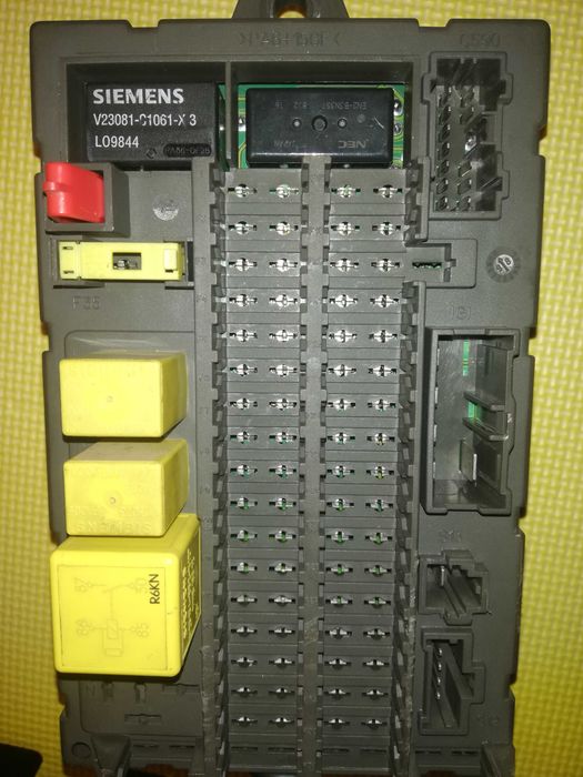 Caixa de fusíveis Land Rover Discovery TD5