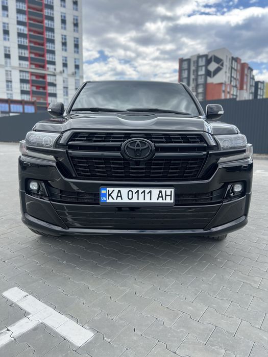 Toyota Land Cruiser 200