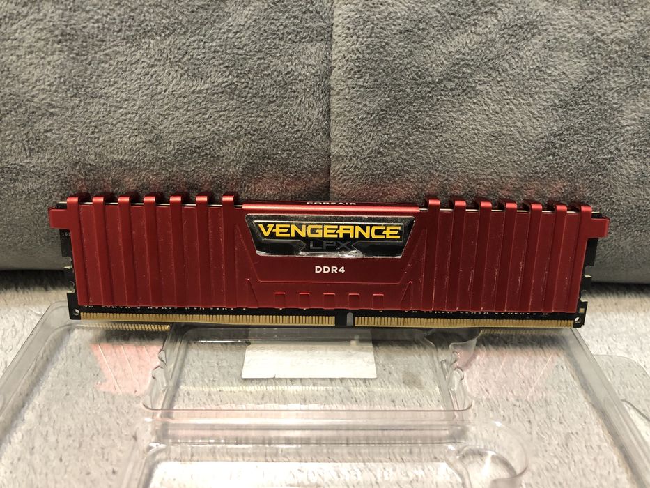 Corsair Vengeance LPX DDR4 8GB (2×4GB) 3000MHz CL15