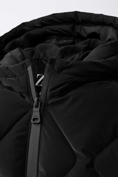 Довге стьобане пальто Zara з гумовим покриттям, 152-156 см.