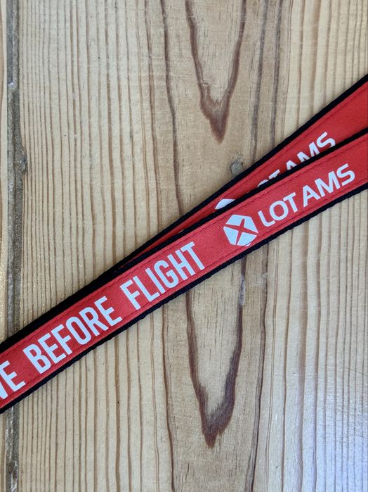 Lanyard “Remove Before Flight” LOTAMS – porta-chaves/cartões