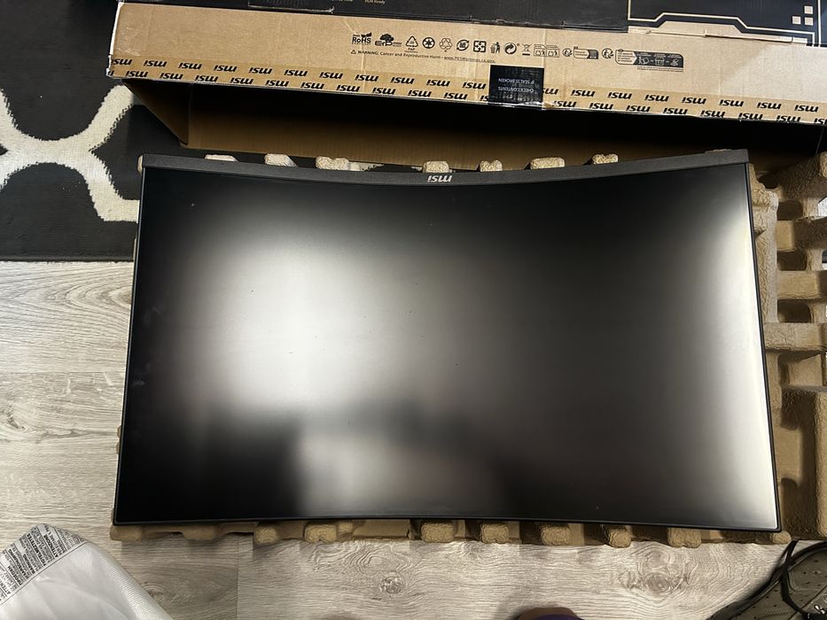 Monitor MSI 32cale 2k 1440p 180hz 0,5ms