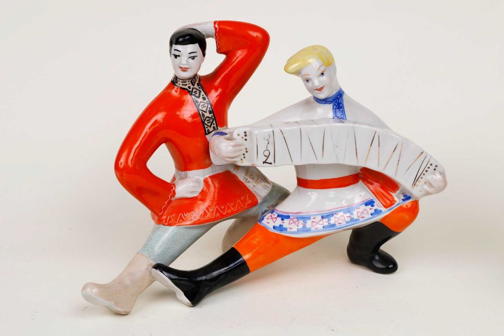 Recheio de loja antiguidades e objetos de todo o mundo - OPORTUNIDADE