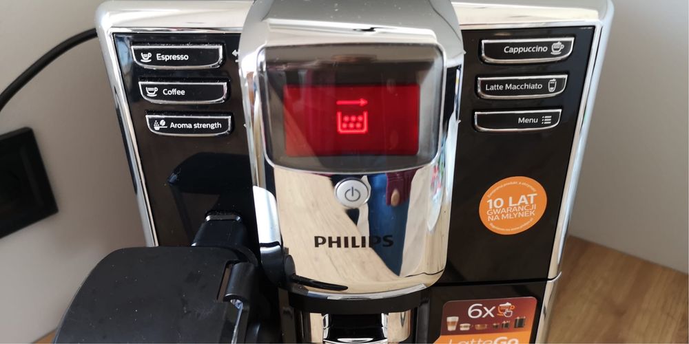 Ekspres do kawy Philips Latte Go czarny