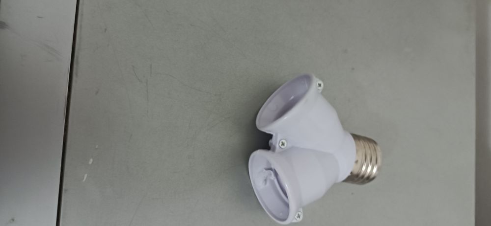 Casquilho 27 C/interruptor novo.