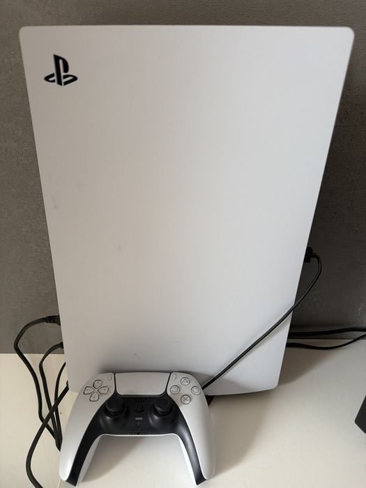 Konsola ps5 slim+ monitor 120 hz