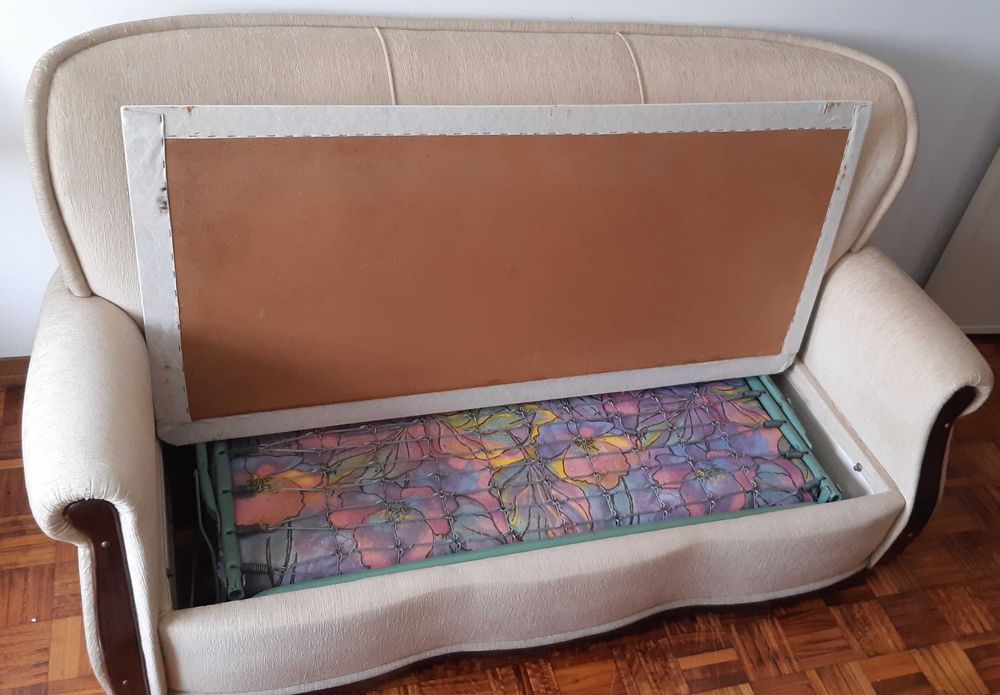 Sofa Cama barato. 170cm por 85cm Alfragide • OLX Portugal