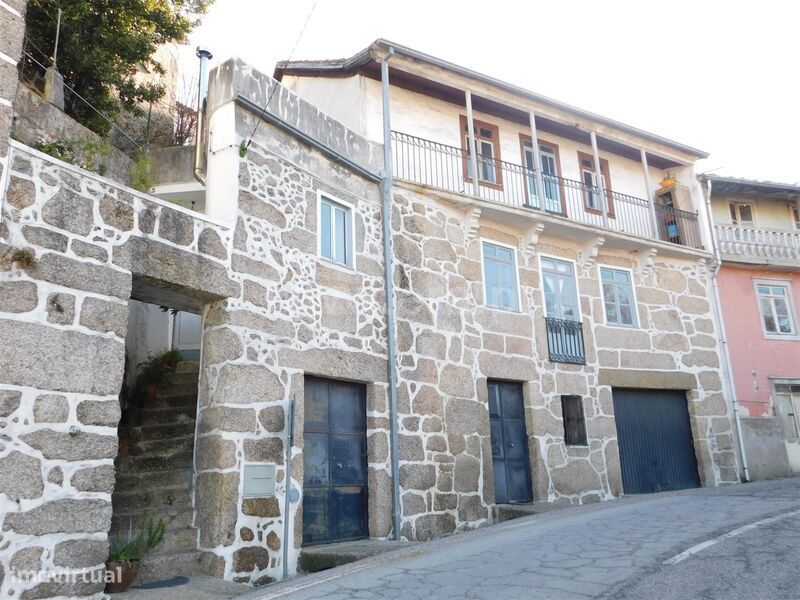 Moradia Geminada T3 / Seia, Seia, São Romão e Lapa dos Dinheiros