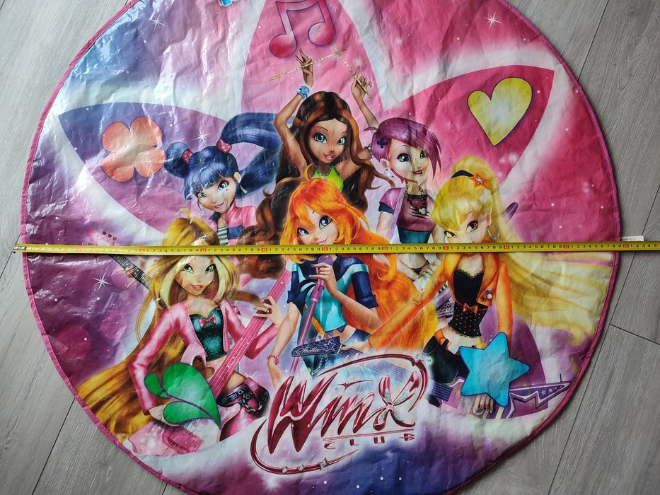 Mata do tańczenia Winx Club Groove & Glow Rainbow