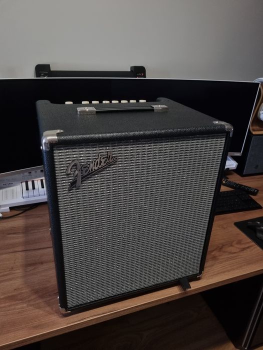 Fender Rumble 100 Wzmacniacz Kombo Basowe
