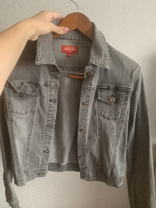 Отдам женские рубашки ,размер s-m