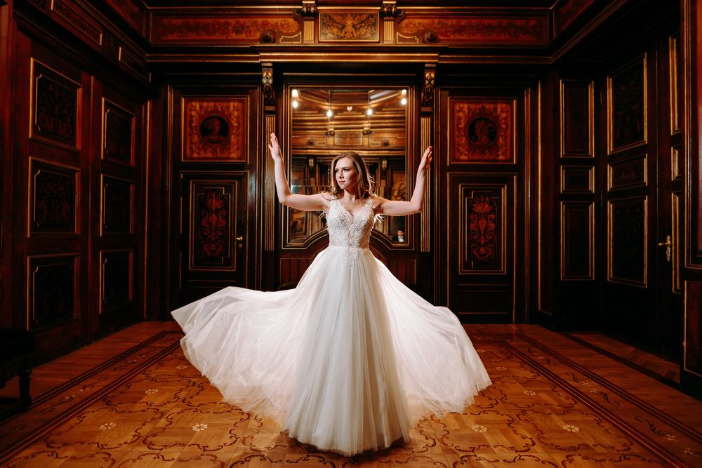 Suknia ślubna klasyczna