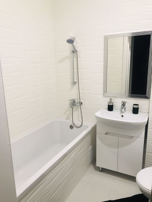 Люксова 2 кімнатна квартира. Центр. Вул В. Перспективна /шевченко