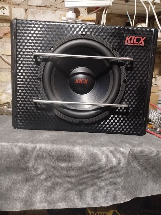 Kicx  AP250Bpa активний саббуфер в авто