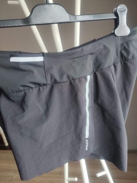 Спортивні шорти жіночі decathlon