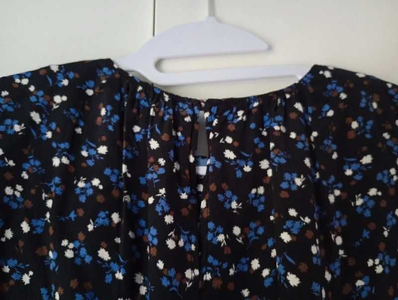 Bluzka w kwiaty Uniqlo