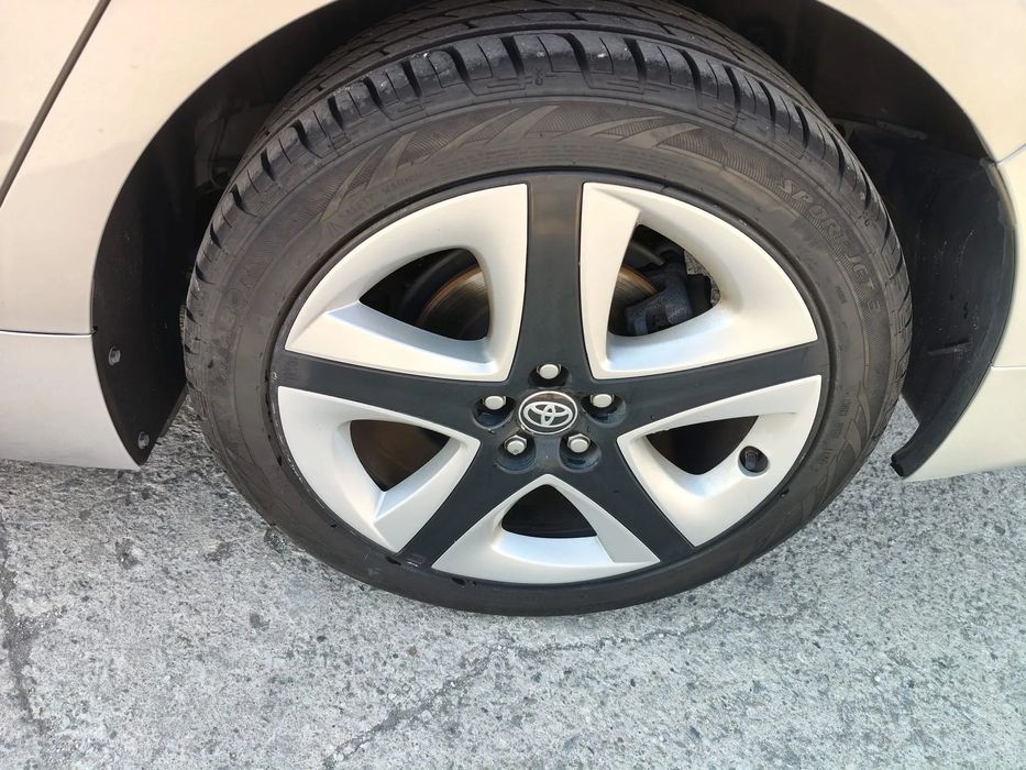 Toyota Prius 1.8 Luxury Pele+Pack Techno