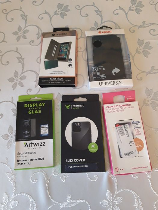 Sprzedaż ETUI i Szkło hartowane do telefonu.