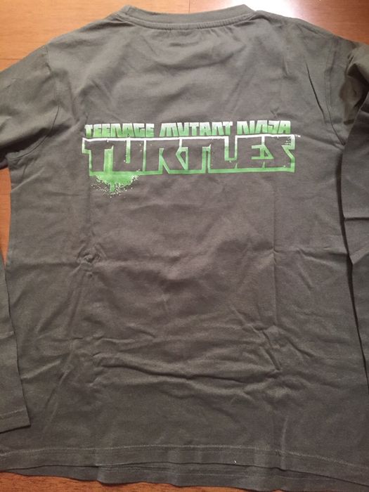 2 tshirt Turtles t10/12 anos