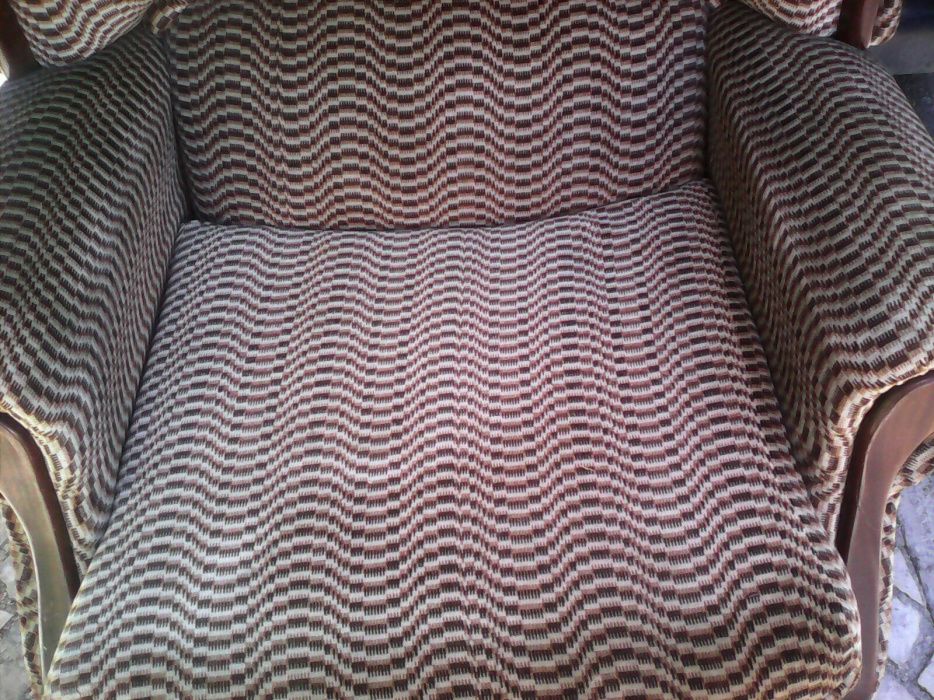 Sofá aveludado as riscas como novo