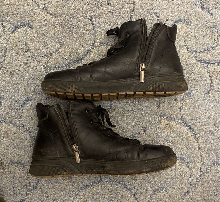 Продам кросовки