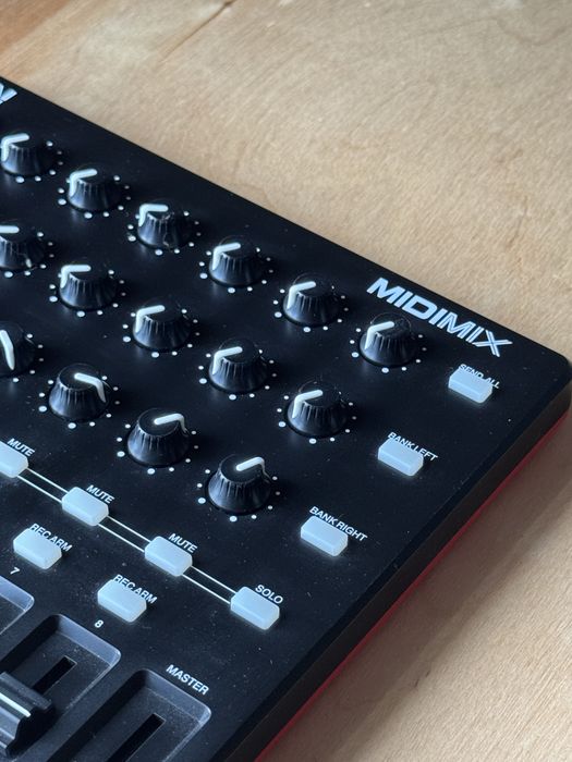Akai Midimix kontroler midi mikser ableton