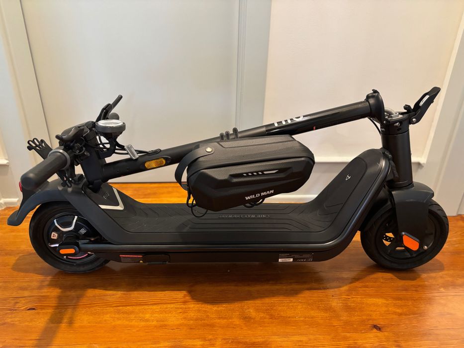 Trotinete Elétrica NIU KQi3 Pro – Excelente estado + acessórios