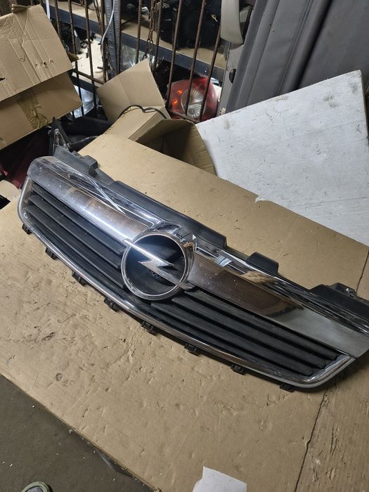 Atrapa grill Opel Zafira B