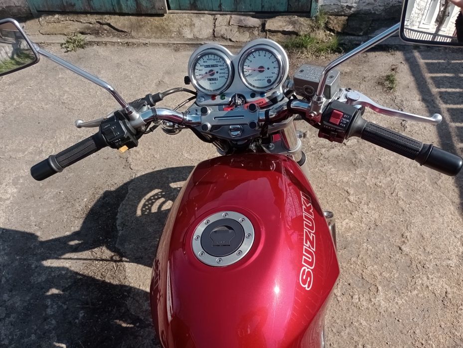 Мотоцикл Suzuki VX800