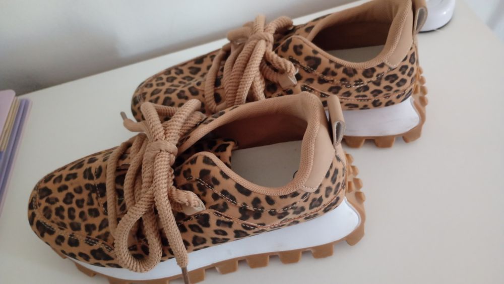 Buty Damskie . Praktycznie Nowe