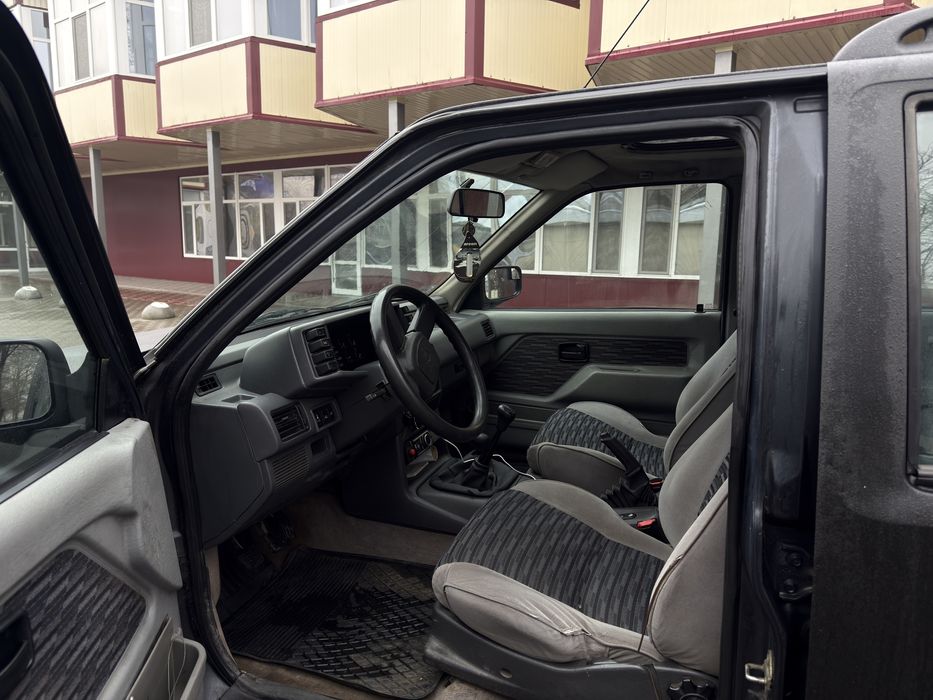 Opel Frontera 4X4 2.3 турбо дизель.