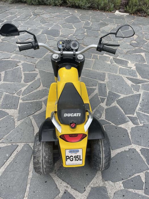 Peg perego Ducati дитячий мотоцикл