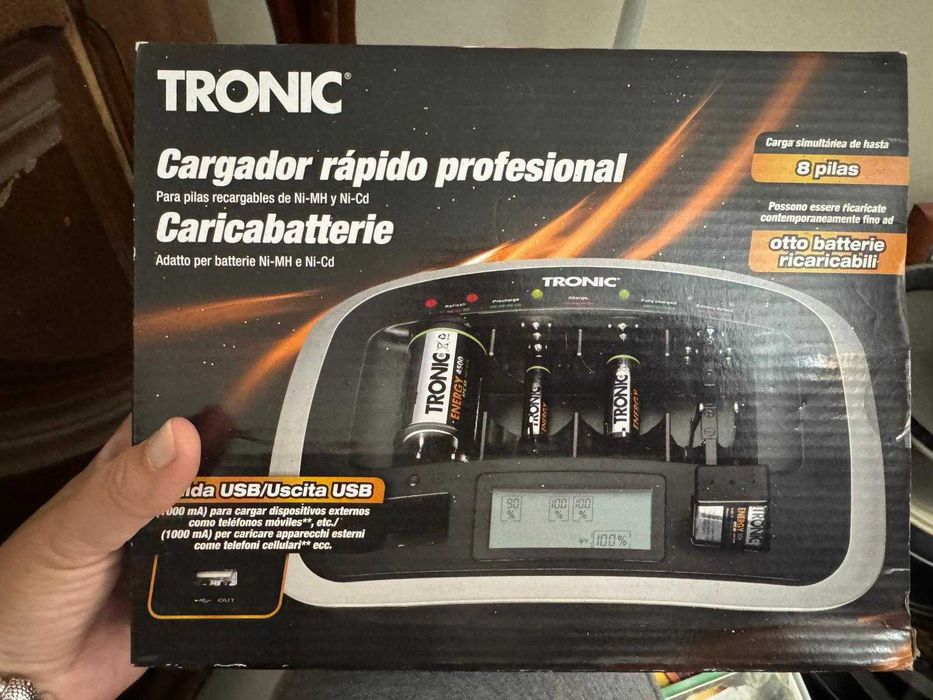 Carregador de Pilhas Profissional
