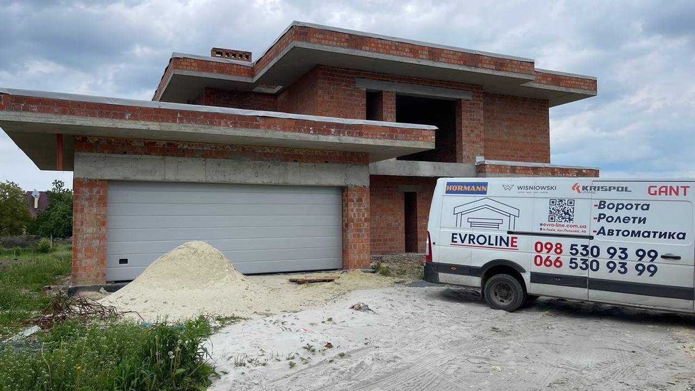 Автоматичні секційні гаражні ворота ТМ Gant шир.3500 вис.2500