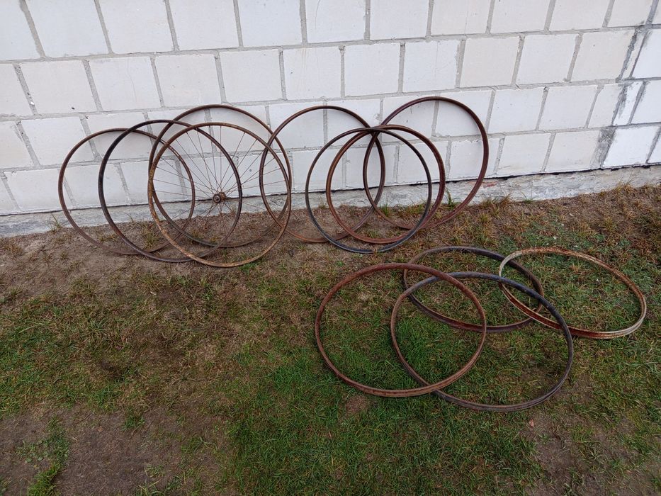 Stare koła obręcze przedwojenne retro PRL vintage kamiński