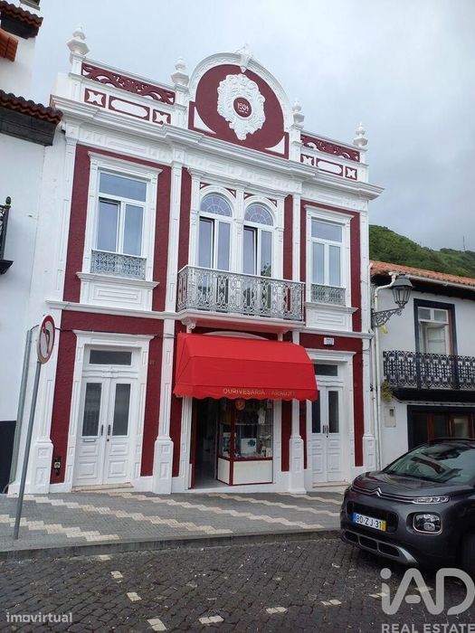 Prédio em Velas de 140 m2