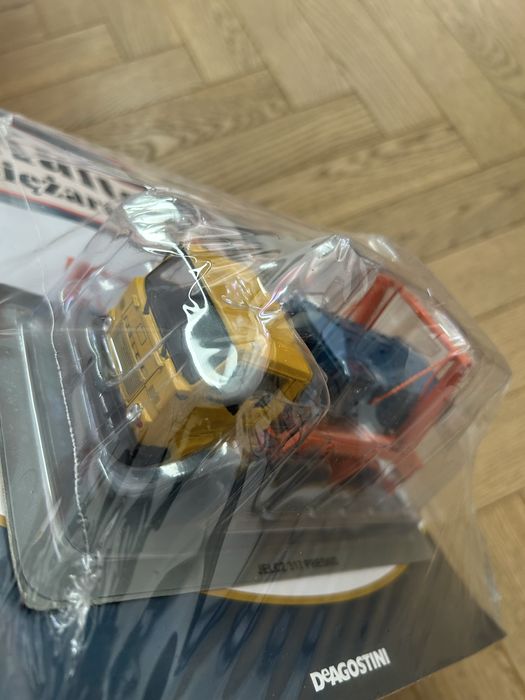 Jelcz 317 presko kontenerowiec bramowiec 1:43