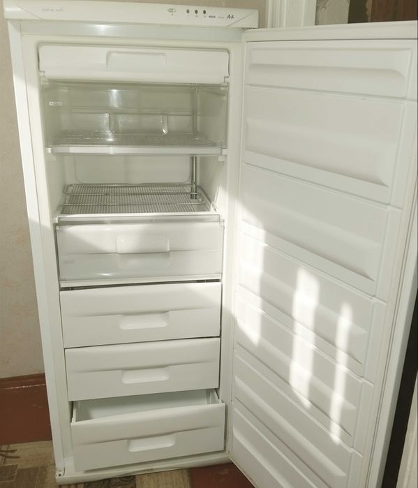 Продам морозильну камеру Snaigė Active Soft (A+)