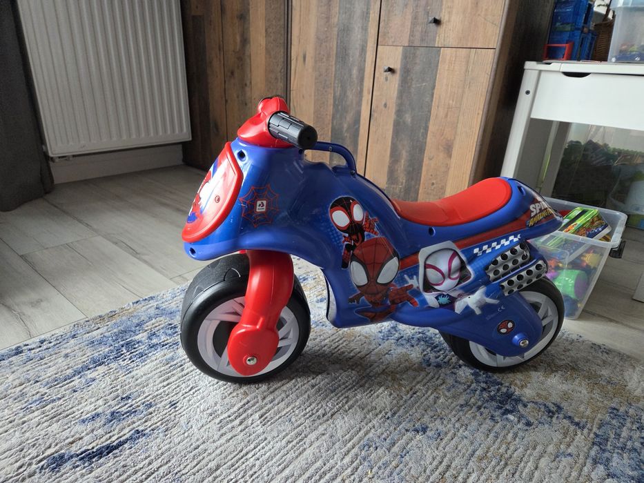 Spiderman, jeździk Motor jak nowy