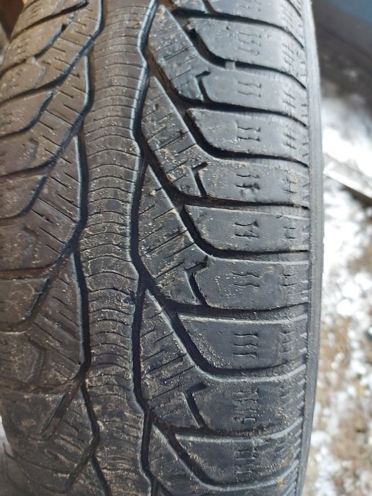 Продам резину зіма 15та