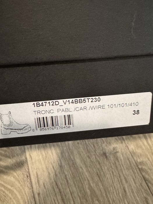 Шкіряні черевики VIC MATIE