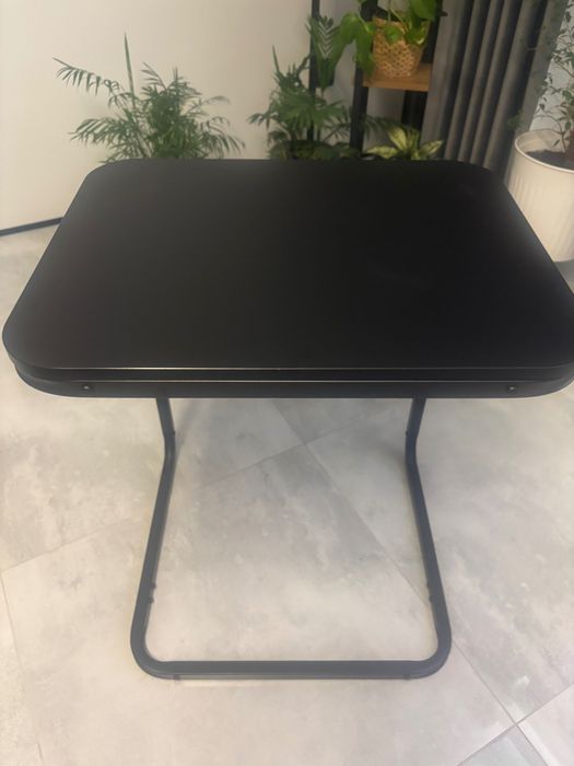 Stolik pomocniczy pod laptop