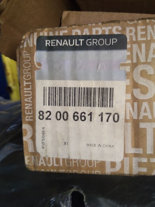 Замок Рено мастер 3. Задніх правих розпашних дверей.