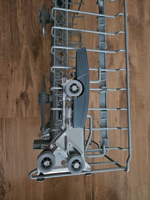 Kosz (wąski 45 cm) zmywarki BOSCH