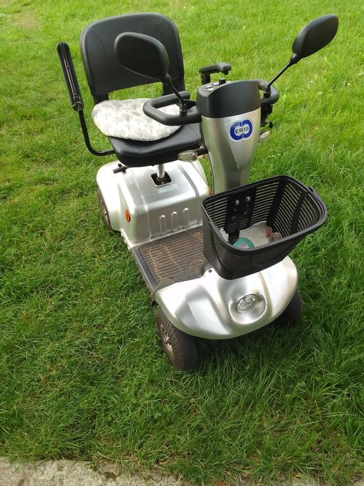 Wózek inwalidzki elektryczny